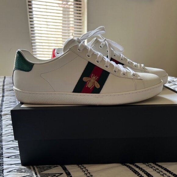 Authentic Women’s Gucci Ace Sneaker with Bee Size 9 - Picture 8 of 11